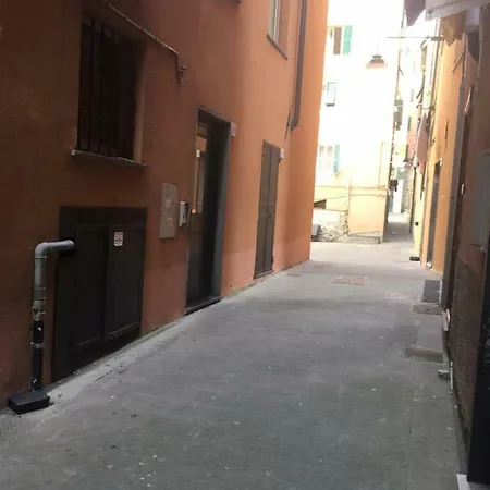 Apartment La Coccagna - Loft Nel Centro Di Genoa